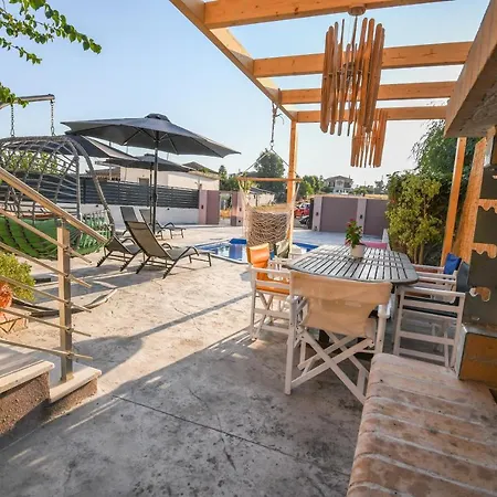 Nektarios & Eftychia Ferienhaus