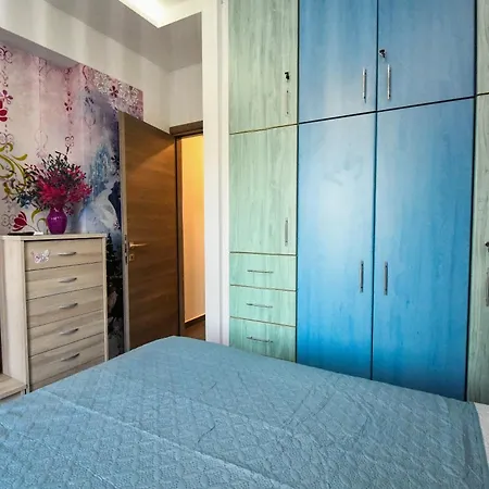 Nektarios & Eftychia *