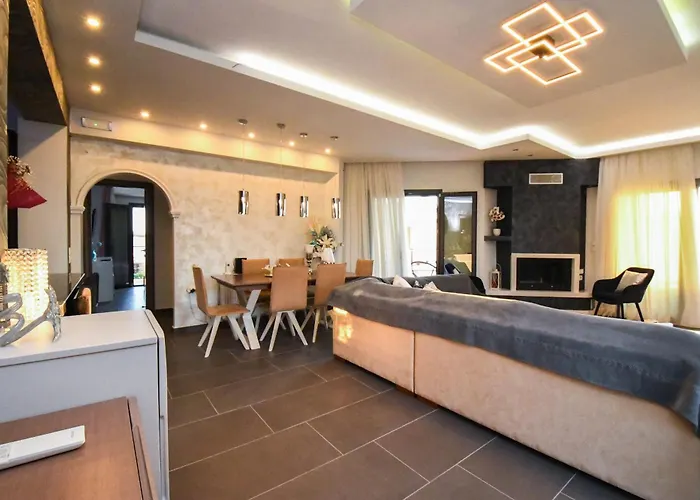 Nektarios & Eftychia בית נופש