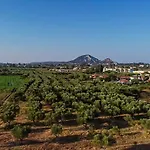 Nektarios & Eftychia بيت للعطل *